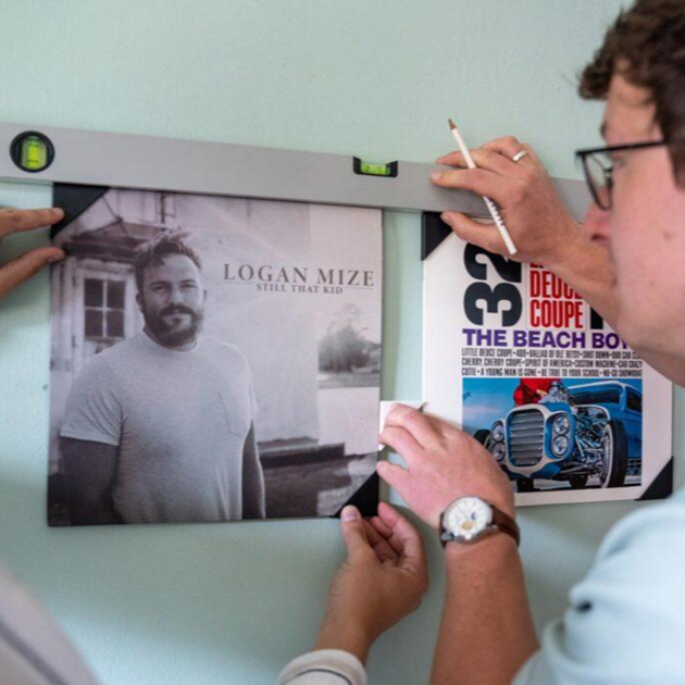 Ophangen platen waterpas