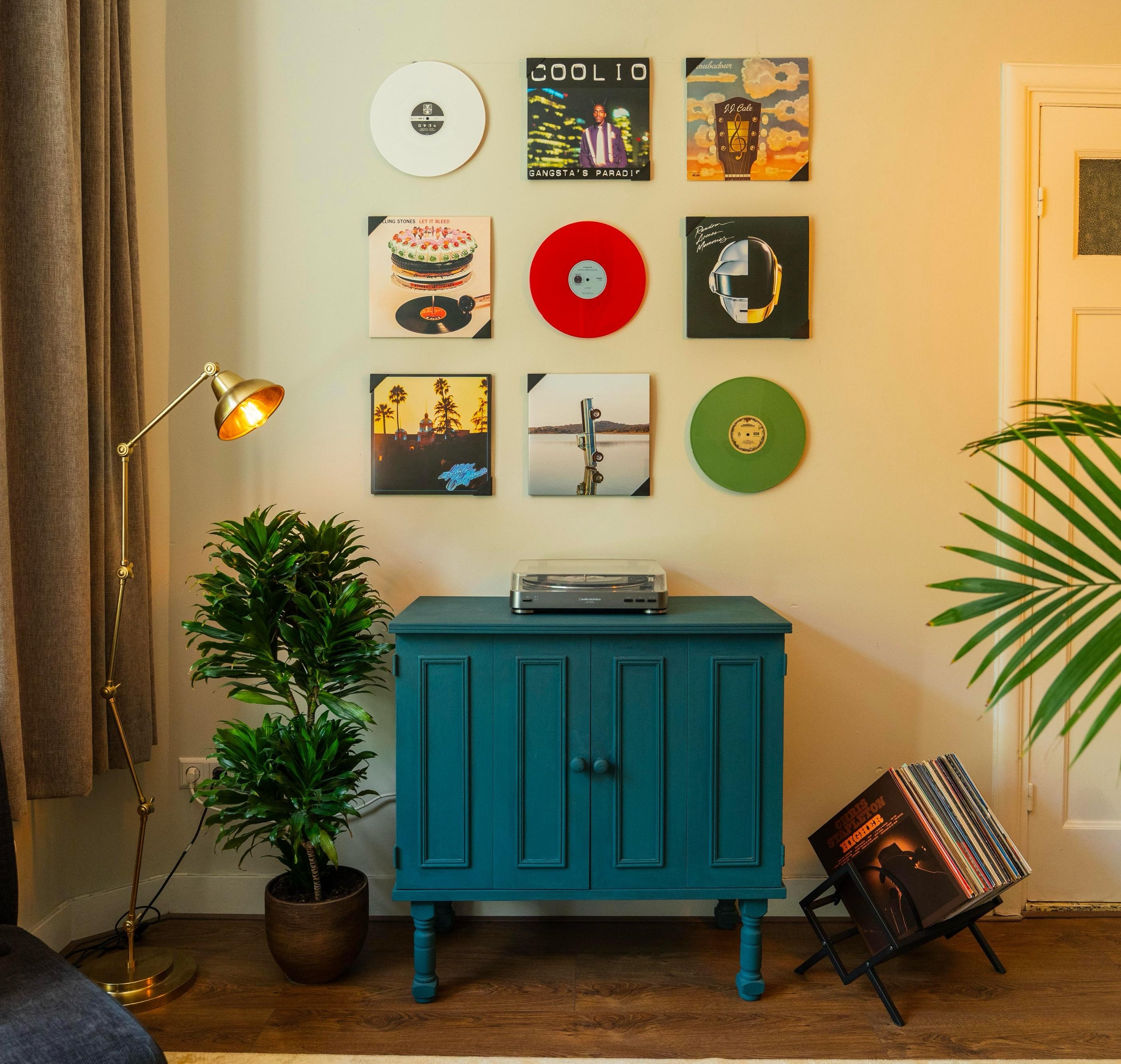 Lp aan de muur hangen